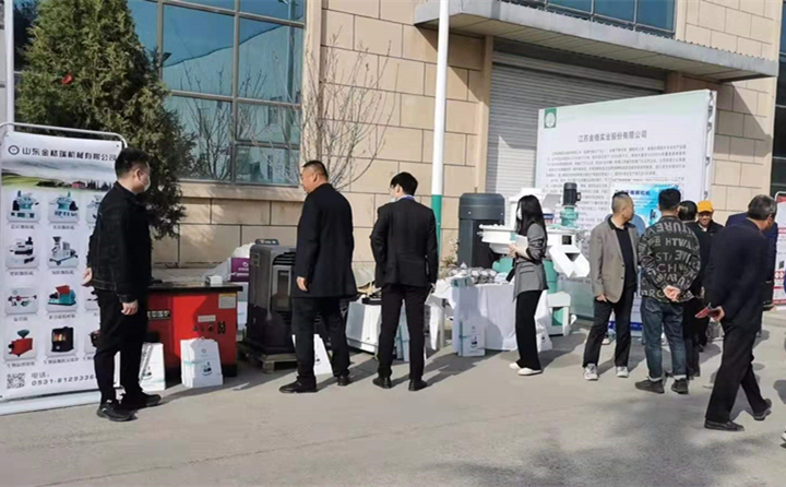 山東金格瑞木屑顆粒機設備 山東金格瑞木屑顆粒機設備